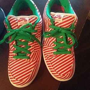 Nike SB Dunk Low Candy Cane